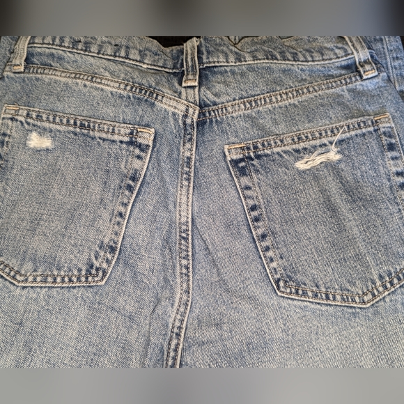 EUC Gap Denim - Picture 3 of 7